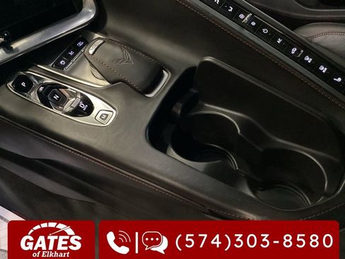 Used 2021 Chevrolet Corvette Stingray Premium Cpe w/ Z51 Performance Package image 31