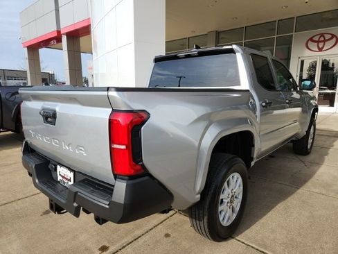 Certified 2026 Toyota Tacoma SR AWD/4WD image 9