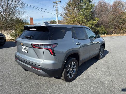 New 2026 Chevrolet Equinox LT w/ Convenience Package II image 5