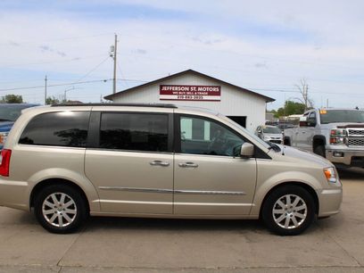 Used 2015 Chrysler Town & Country Touring w/ Driver Convenience Group