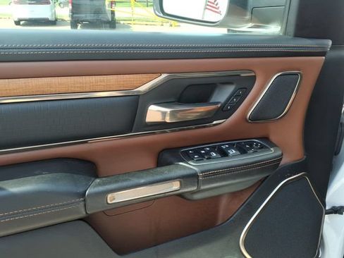 Used 2019 RAM 1500 Limited AWD/4WD image 10
