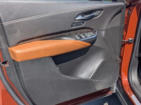 Used 2019 Cadillac XT4 Premium Luxury AWD/4WD image 10