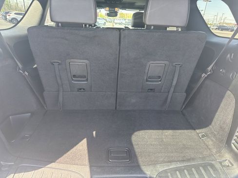 Used 2024 Dodge Durango GT RWD image 12