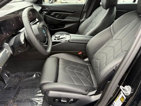 Used 2025 BMW 530i xDrive image 20