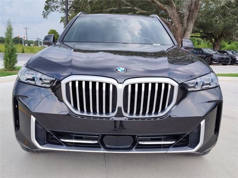 Certified 2024 BMW X5 sDrive40i image 9