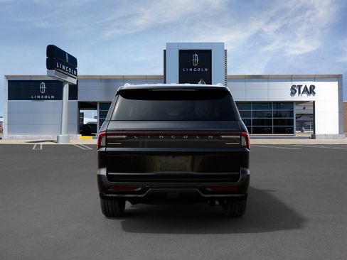 New 2027 Lincoln Navigator Black Label AWD/4WD image 7