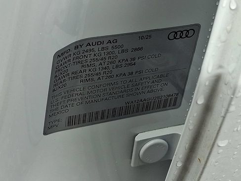 Certified 2025 Audi Q5 Premium AWD/4WD image 26