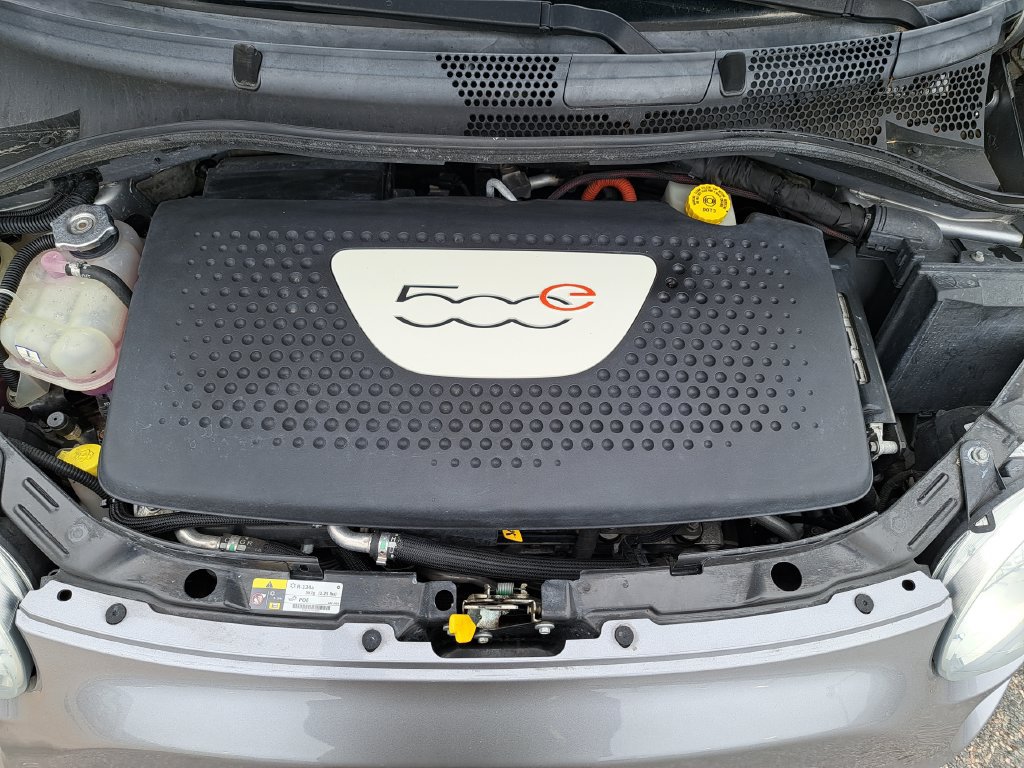 Used 2015 FIAT 500 e FWD image 27