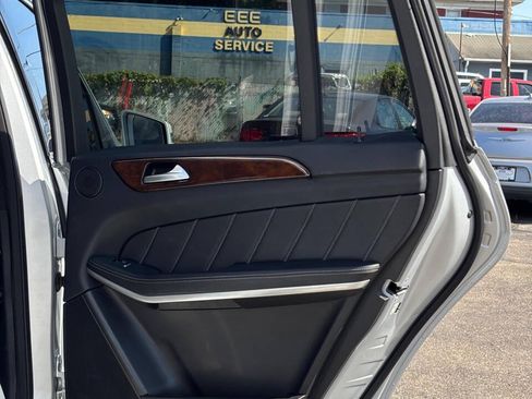 Used 2013 Mercedes-Benz GL 450 4MATIC image 22