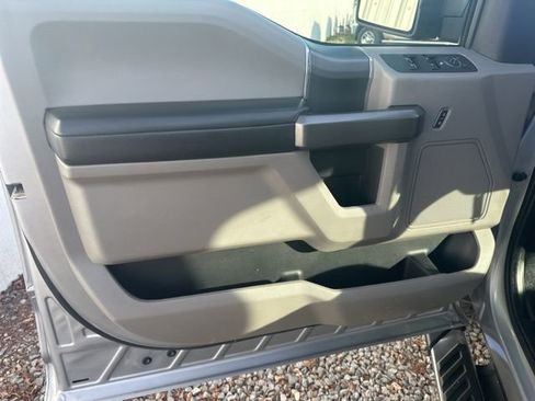 Used 2020 Ford F150 XLT w/ Equipment Group 302A Luxury image 12