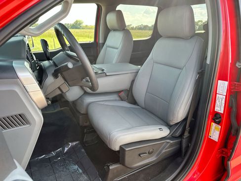 Used 2022 Ford F150 XLT image 11