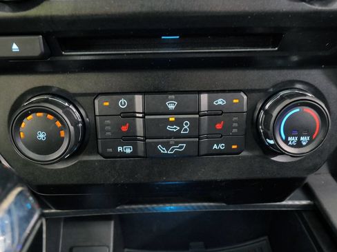 Used 2018 Ford F150 XLT w/ Equipment Group 302A Luxury AWD/4WD image 30