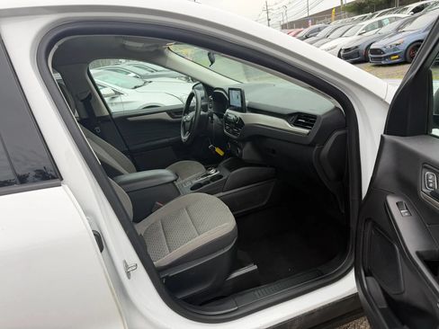 Used 2022 Ford Escape SE AWD/4WD image 26