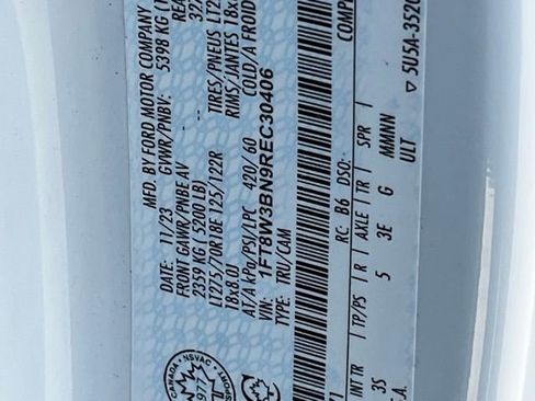 Used 2024 Ford F350 XLT w/ FX4 Off-Road Package image 26