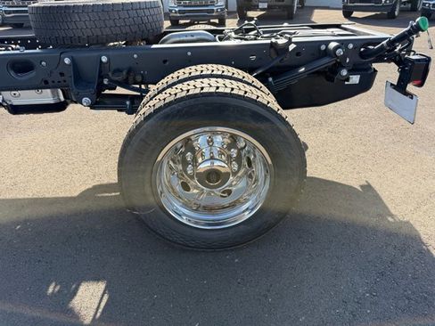 New 2026 Ford F550 4x4 Crew Cab image 18