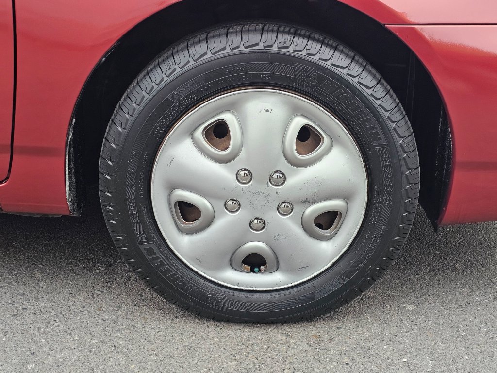 Used 2005 Toyota Corolla CE FWD image 9