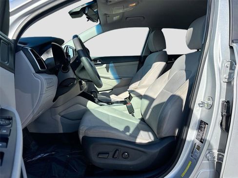 Used 2019 Hyundai Tucson SEL image 23