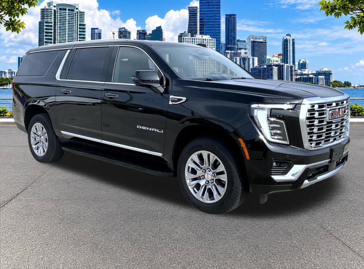 Used 2025 GMC Yukon XL Denali AWD/4WD image 2