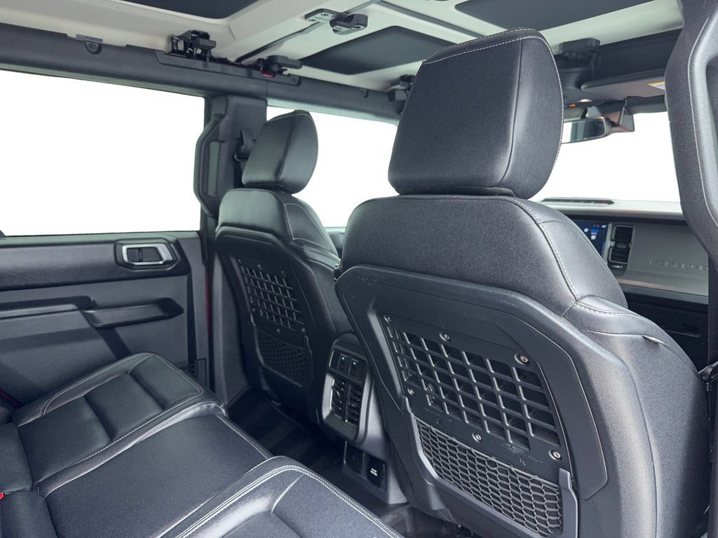Used 2025 Ford Bronco Badlands AWD/4WD image 47