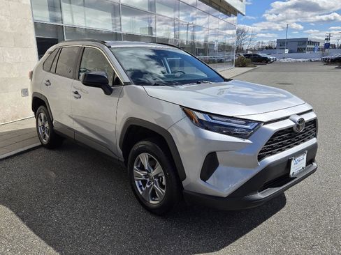 Used 2025 Toyota RAV4 LE image 15