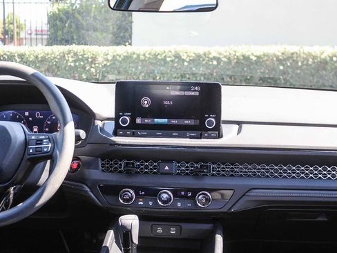 Used 2023 Honda Accord LX image 18