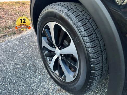 Used 2016 Kia Sorento EX image 34