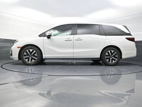 Used 2025 Honda Odyssey EX-L image 32