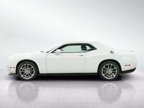 Used 2022 Dodge Challenger GT AWD/4WD image 2