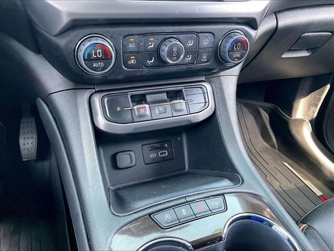 Used 2023 GMC Acadia AT4 w/ Preferred Package AWD/4WD image 26