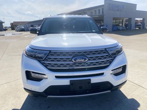 Used 2023 Ford Explorer Limited w/ Equipment Group 301A image 2