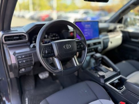 Used 2024 Toyota Tacoma TRD Sport AWD/4WD image 13