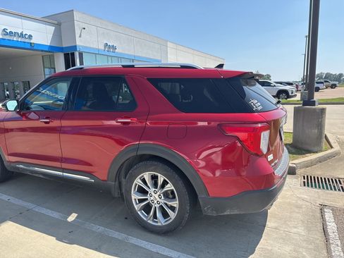 Used 2021 Ford Explorer Limited RWD image 5