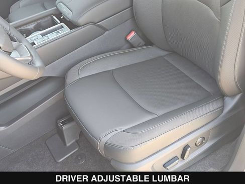 New 2026 Nissan Pathfinder SL FWD image 16