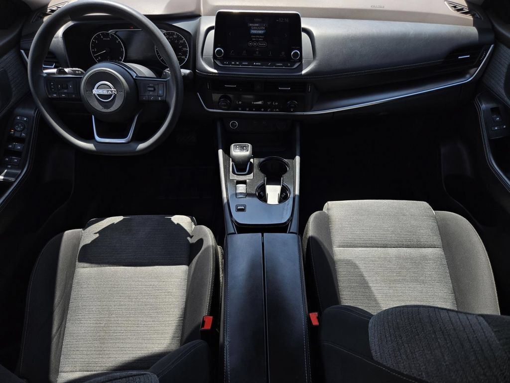 Certified 2023 Nissan Rogue SV FWD image 14