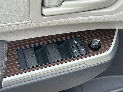 Used 2022 Toyota Sienna LE image 13