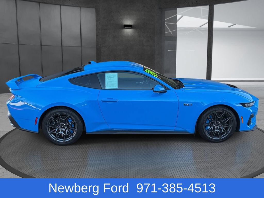 Used 2024 Ford Mustang GT Premium w/ GT Performance Package RWD image 4
