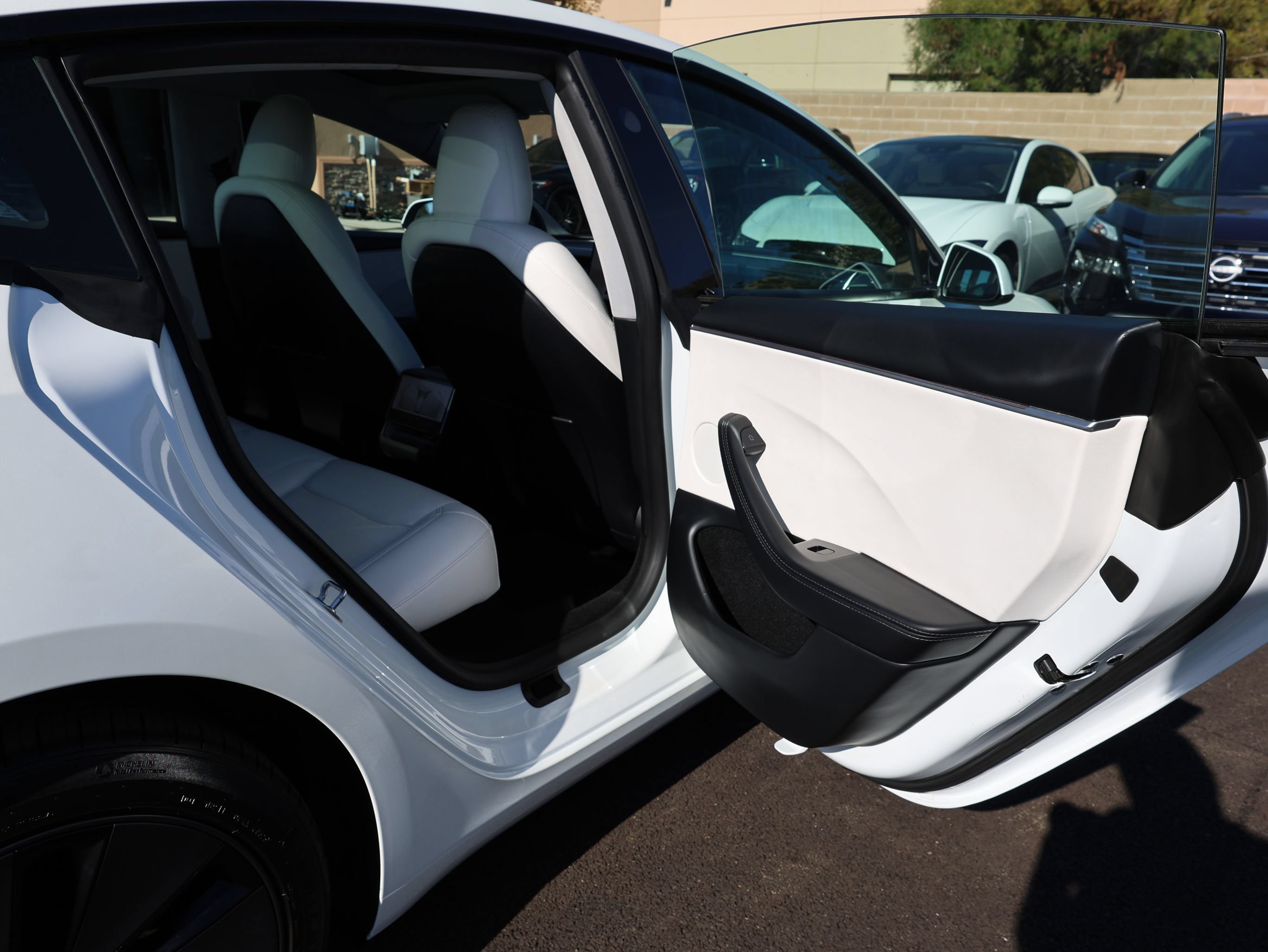 Used 2025 Tesla Model 3 Long Range RWD image 37