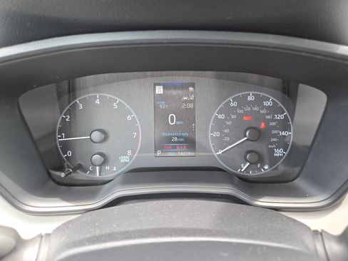 Used 2025 Toyota Corolla Cross L FWD image 35