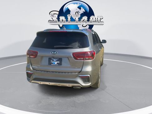 Used 2019 Kia Sorento SX image 8