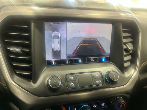 Used 2021 GMC Acadia AT4 w/ Technology Package AWD/4WD image 18