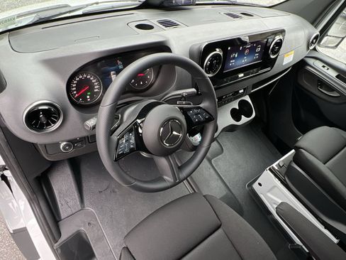 New 2026 Mercedes-Benz Sprinter 3500 image 21