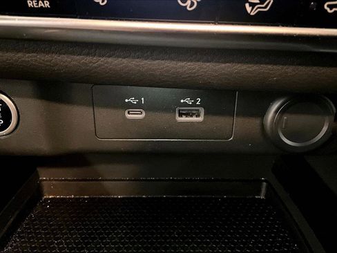 Used 2021 Nissan Rogue SV image 31