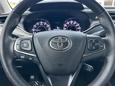 Used 2016 Toyota Avalon XLE image 22