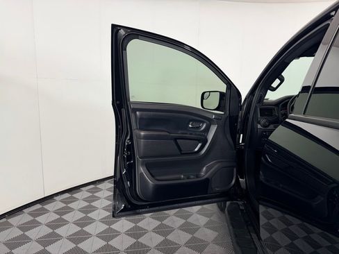 Used 2023 Nissan Titan PRO-4X w/ Pro-4x Convenience Package image 25