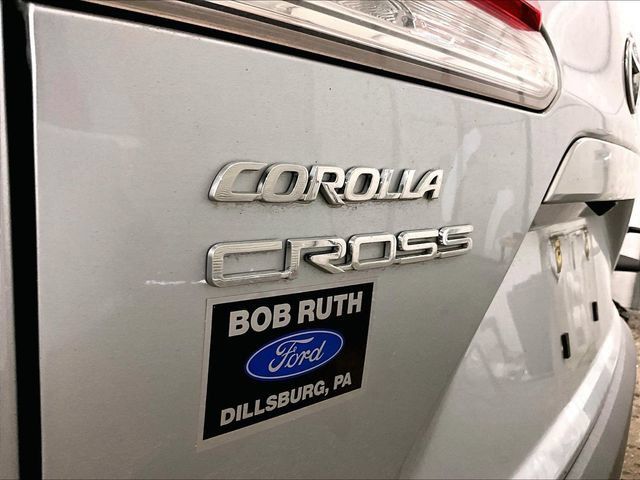 Used 2023 Toyota Corolla Cross LE AWD/4WD image 13
