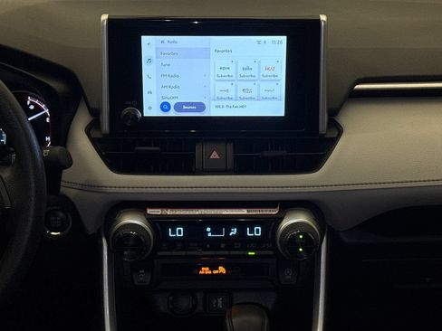 Used 2025 Toyota RAV4 XLE w/ Convenience Package FWD image 15