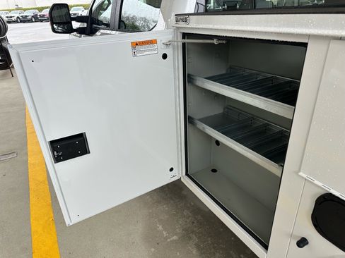 New 2026 Ford F250 XL w/ XL Chrome Package image 15