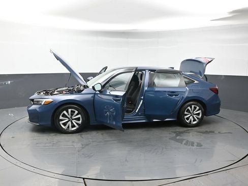 Used 2025 Honda Civic LX image 42