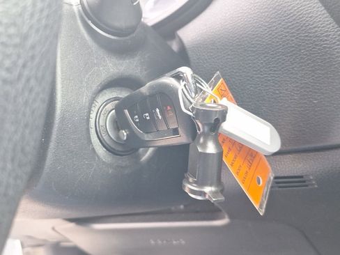 Used 2024 Toyota Corolla LE image 30