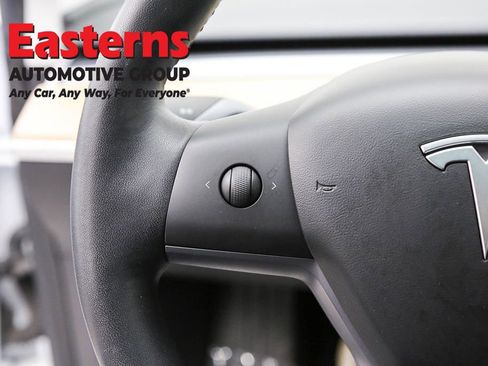 Used 2019 Tesla Model 3 Standard Range RWD image 15